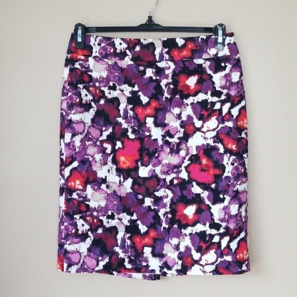 Ann Taylor Dresses & Skirts - 🔴5/$30! Ann Taylor Colorful Pencil Skirt